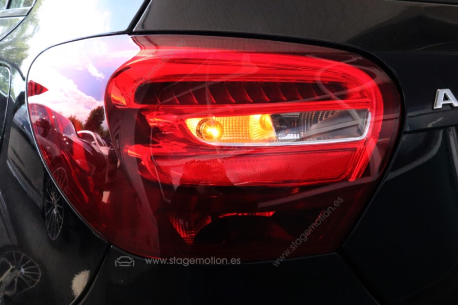 Kit luces traseras LED Mopf Facelift para Mercedes Benz Clase A W176 con faros halógenos