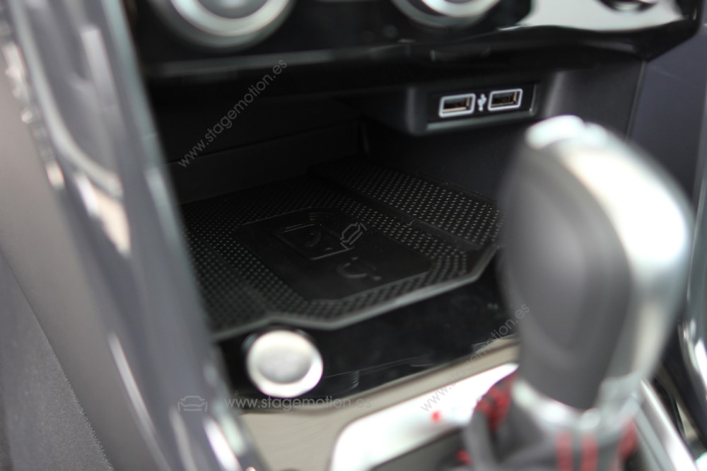 Kit phone box de carga inductiva para VW T-Roc A11,D11,AC7,AC8